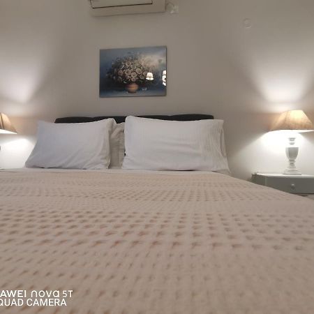 Nely'S Luxury Home Нидри Екстериор снимка