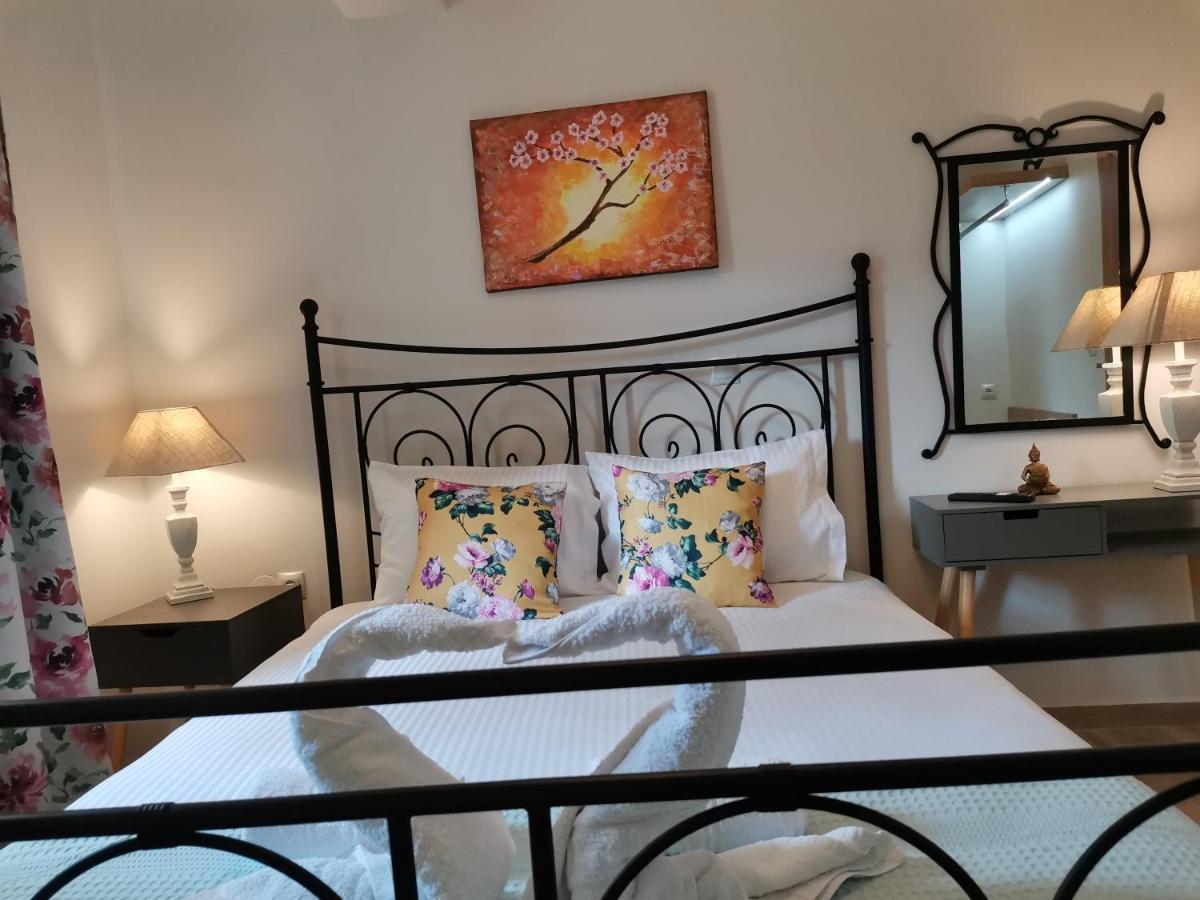 Nely'S Luxury Home Нидри Екстериор снимка