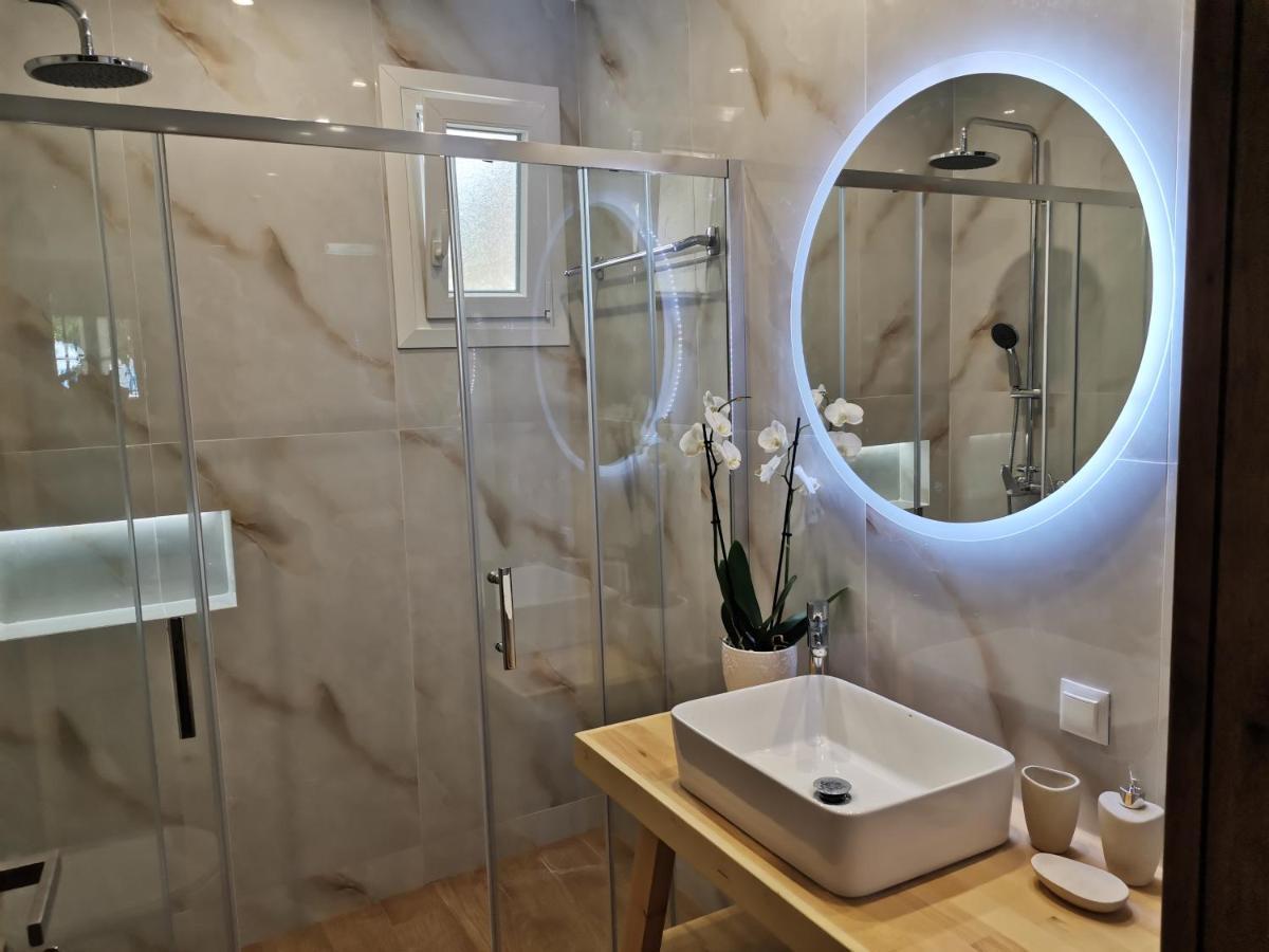 Nely'S Luxury Home Нидри Екстериор снимка