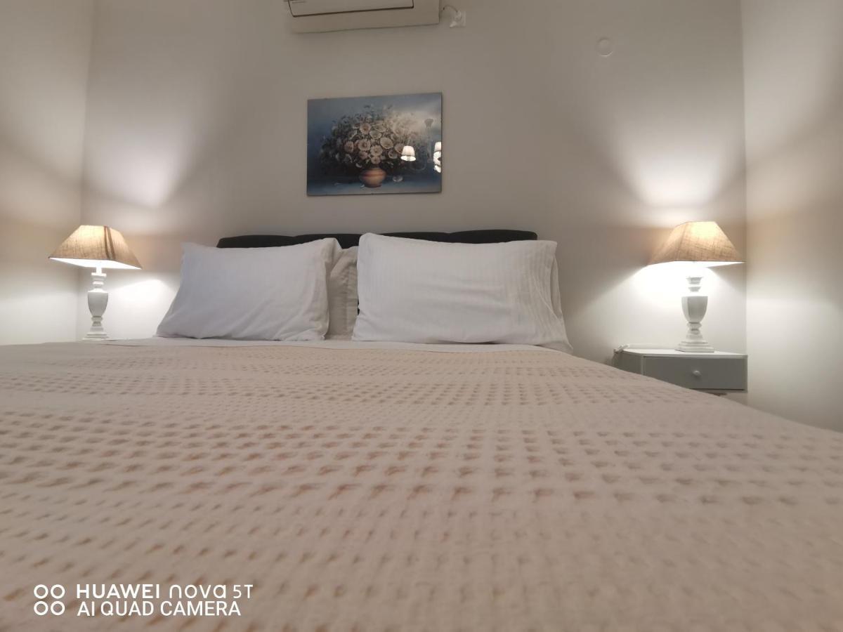 Nely'S Luxury Home Нидри Екстериор снимка